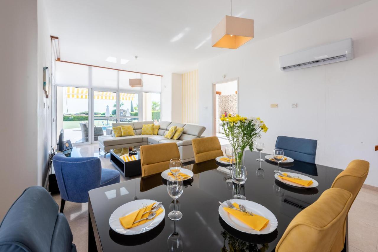 Villa Savoya Sunrise By Ezoria Villas Coral Bay Luaran gambar