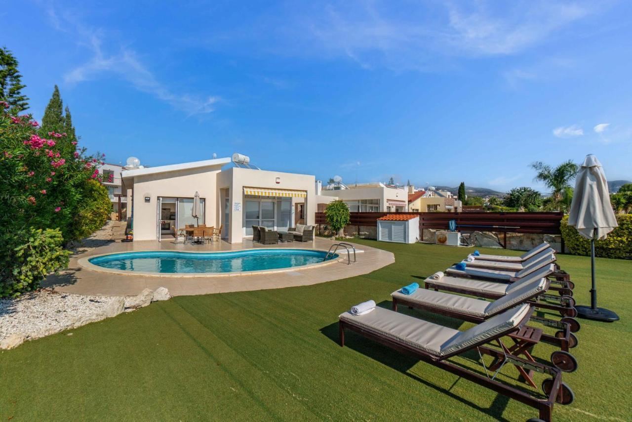 Villa Savoya Sunrise By Ezoria Villas Coral Bay Luaran gambar